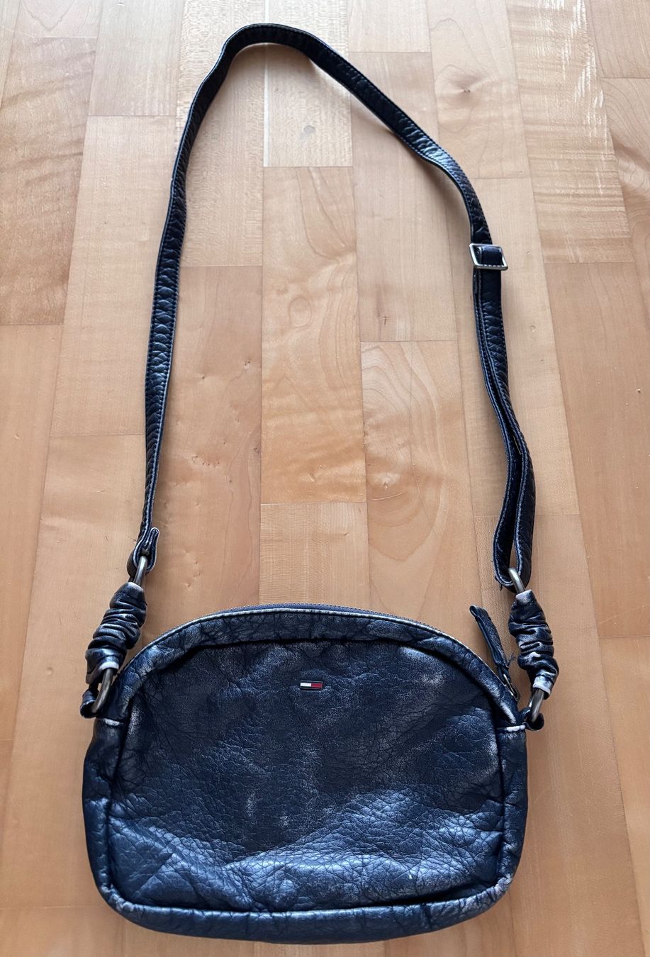 Tommy Hilfiger Taschen für Damen: Handtasche Tommy Hilfiger Vintage – Gebraucht aus Winterberg ZH von vanilleinspiration 1