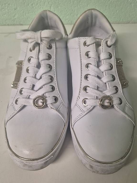 Guess Scarpe da donna: Sneaker Guess Gr. 38 – Usato da Anglikon venduto da wba8008