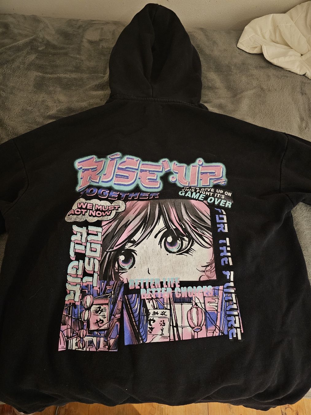 Pullover & Sweatshirts: Anime Hoddy Grösse S/M – Gebraucht aus Wohlen AG von Conan.