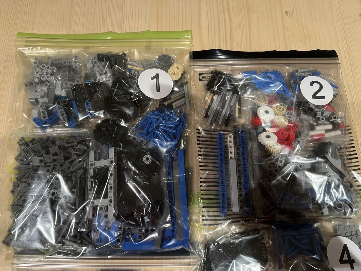 Lego Kit di costruzioni: LEGO TECHNIC 42042 - Crawler Crane – Usato da airolo venduto da unimo78 3