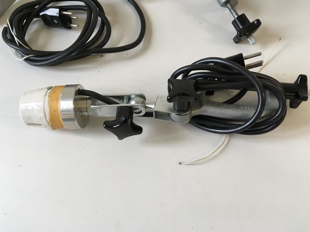 Lampade: Werkstatt- / Maschienenleuchte – Usato da Niederdorf venduto da LeptonAG_Labor 2