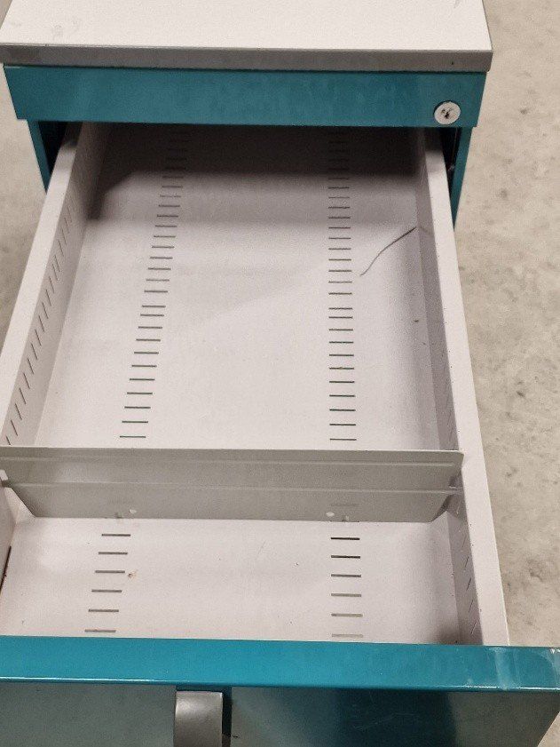Armadi: Schubladenschrank – Usato da Romanshorn venduto da Brueggli_Industrie 1