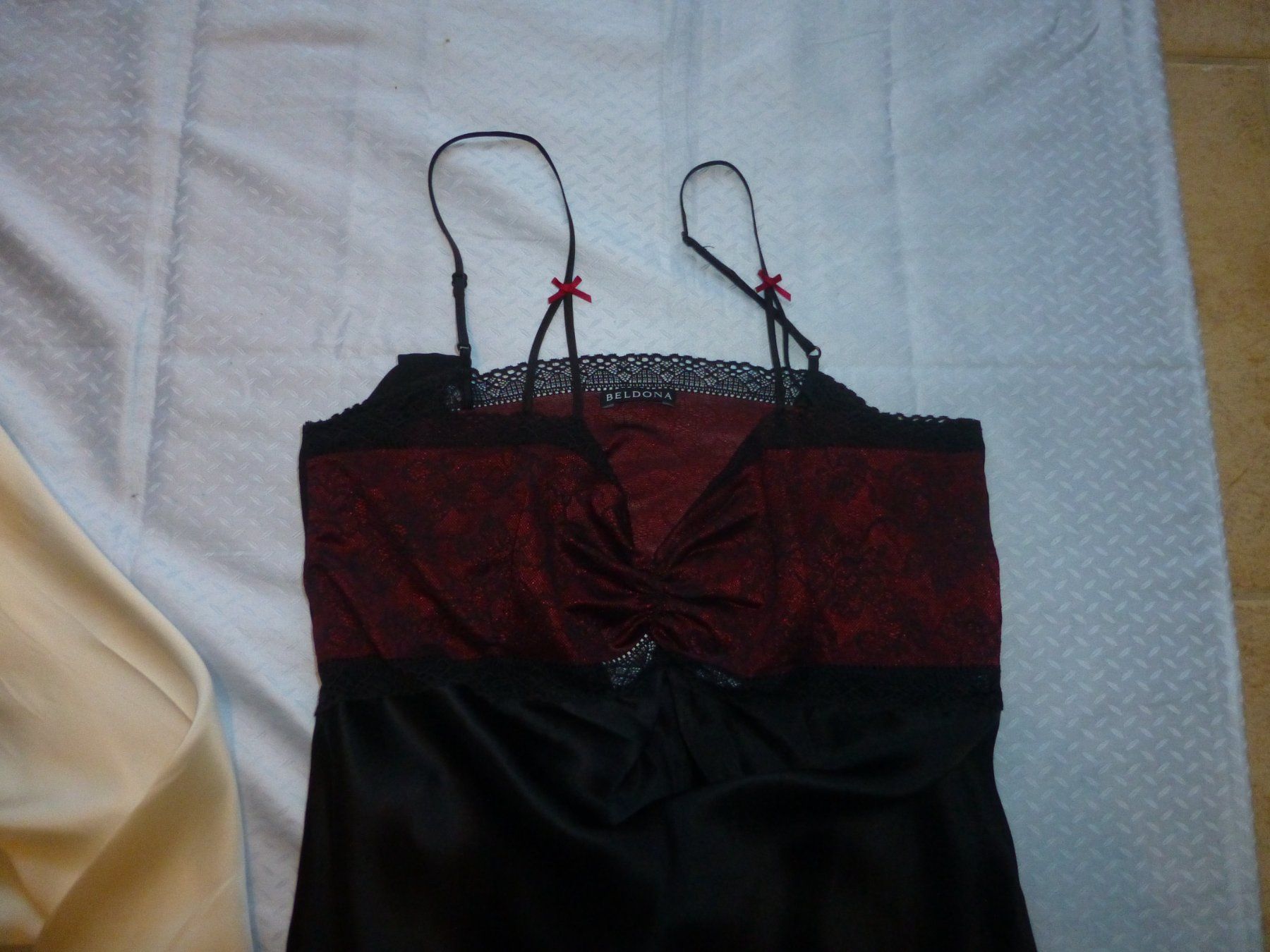 Beldona Negligees & Pigiami: Nachthemden von Beldona / Inspiration – Usato da Würenlingen venduto da drago56 3