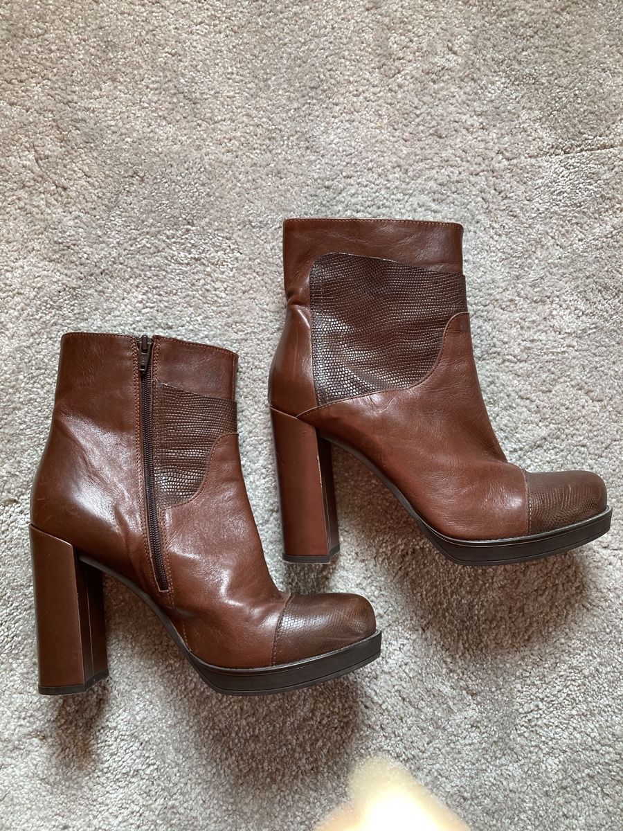 Scarpe da donna: Bottines en cuir Made in Italy – Usato da Ardon venduto da hel_2sxp