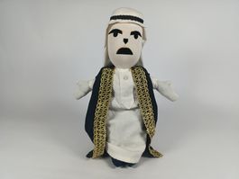 Poupée bédouine en tenue traditionnelle noir et blanc