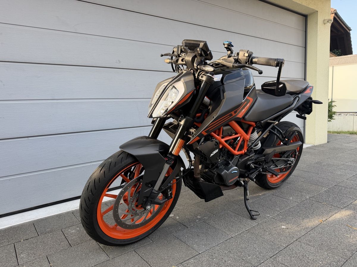 KTM Strasse: KTM Duke 125 Ab Service – Gebraucht aus Bowil von Zapper4