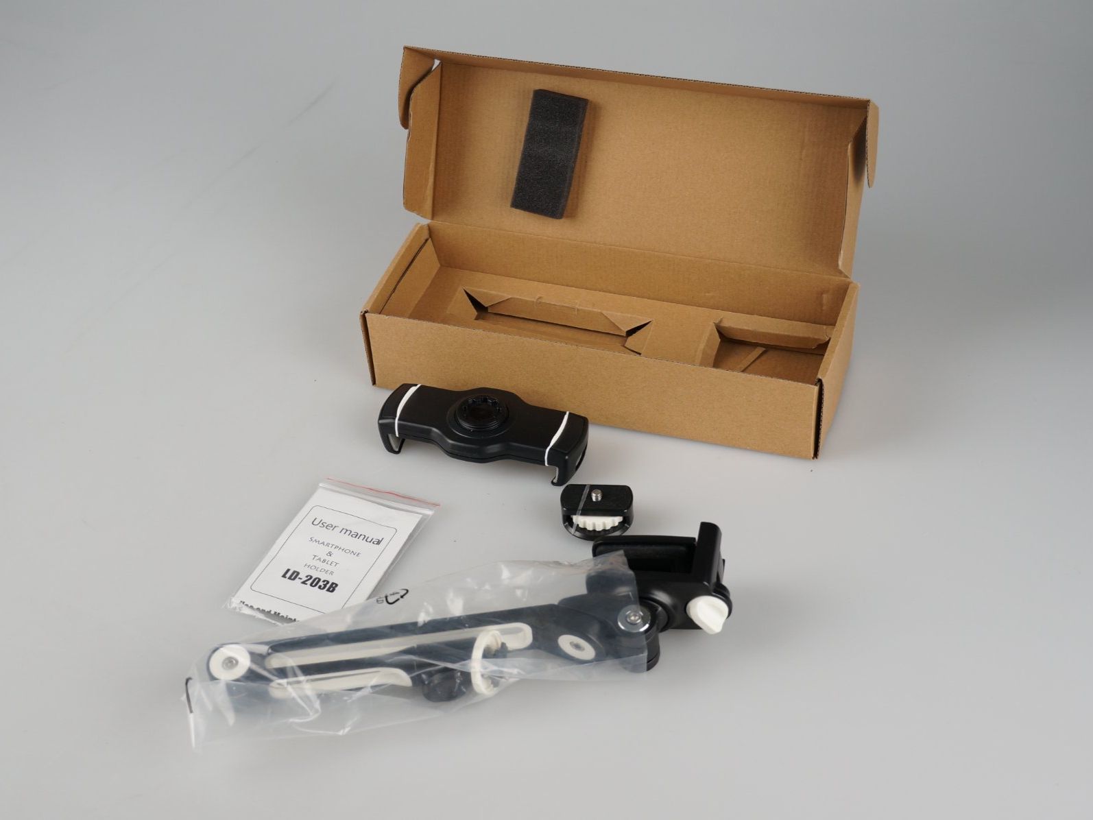Staffe: Ledetech LD-203B Smartphone/Tablet Tischhalterung. – Usato da Rüti ZH venduto da Restwert_Rueti_ZH 1