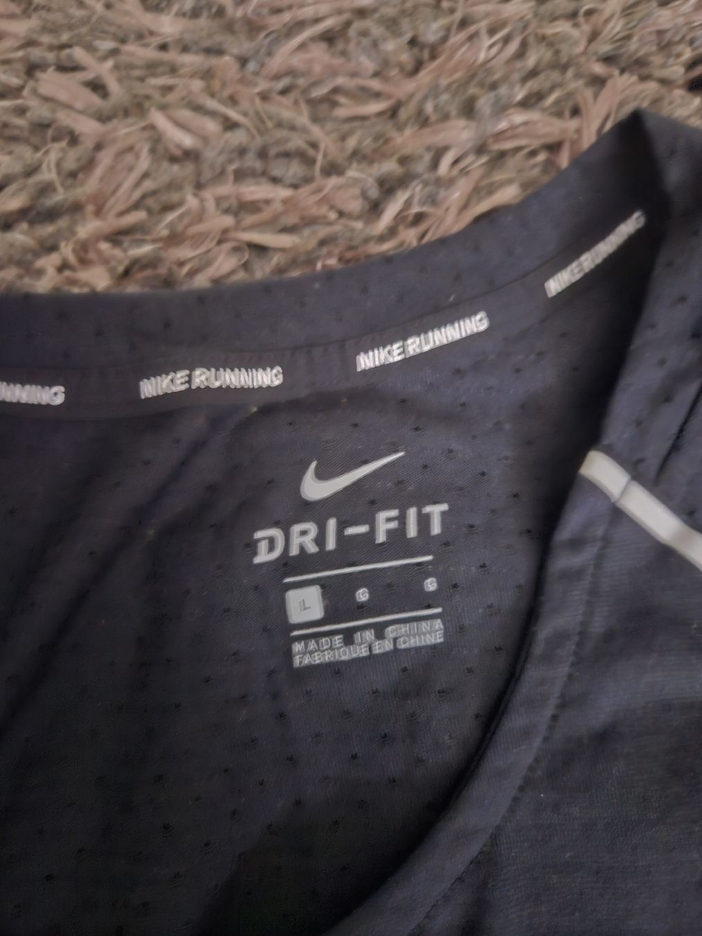 Nike Canottiere & Pantaloni: Nike Running Trikot Gr.L – Usato da Emmenbrücke venduto da TopGato 1