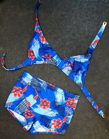 ein original + ungetragener Bikini  1970 er Jahren !♡