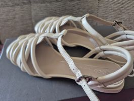 Ecco Sandalen beige Damen Grösse 36 neuwertig