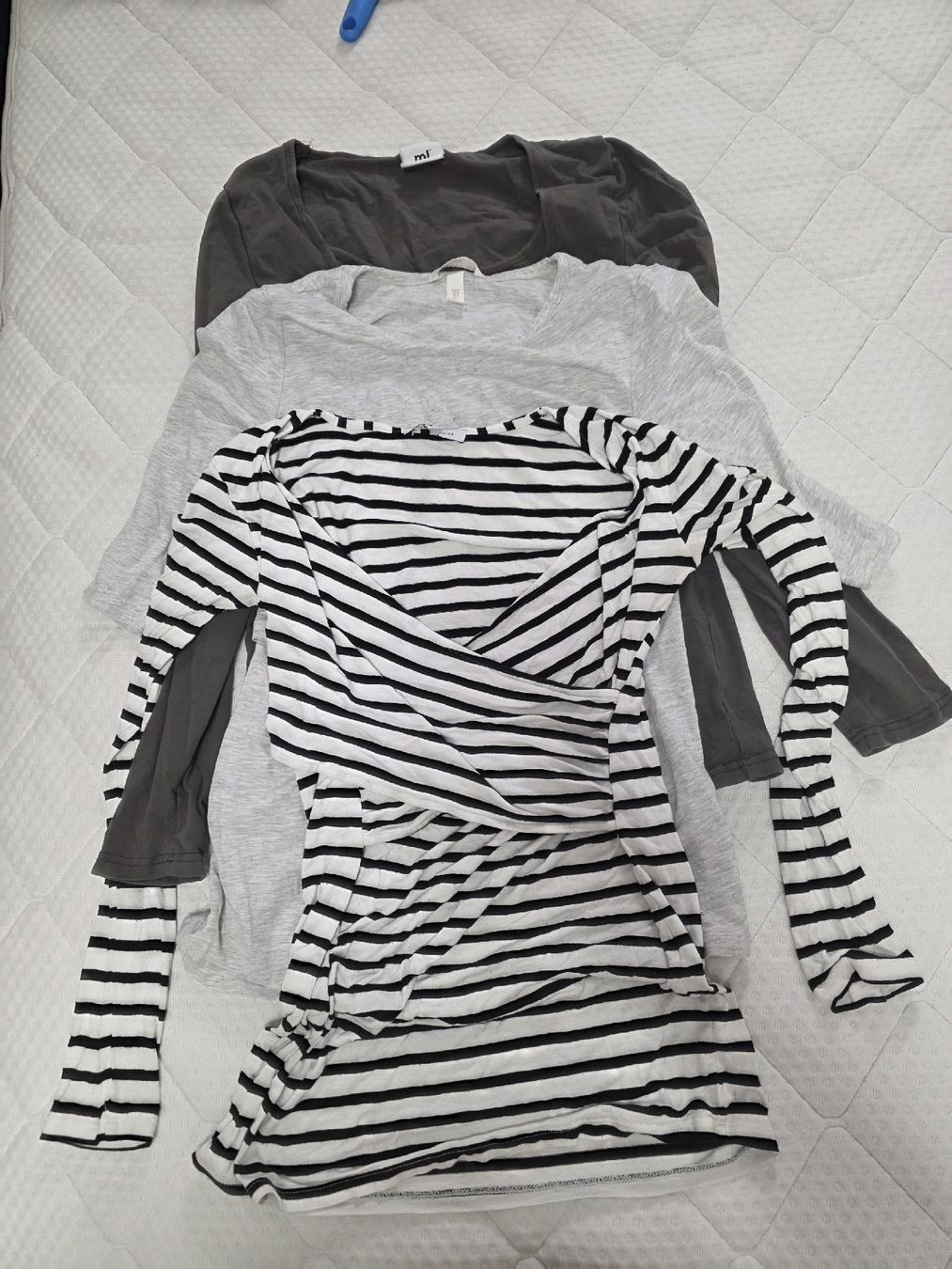 Lotti di vestiti: Stilltops M/L – Usato da Meilen venduto da StefanieCH