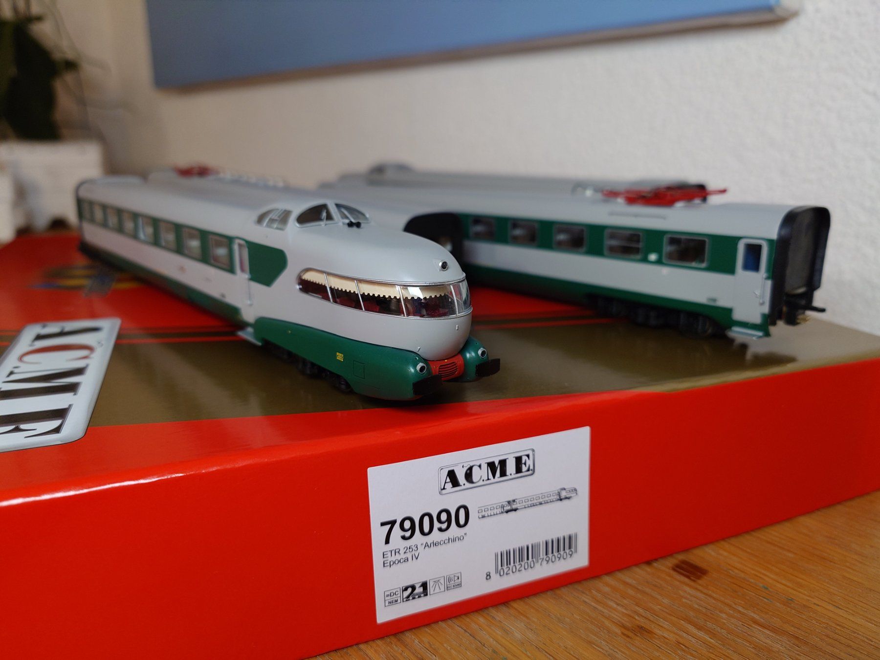 ACME Modellini di ferrovie: ACME ETR 253 Arlecchino der FS mit SoundDecoder ab Werk – Usato da Winterthur venduto da Faeb6 1