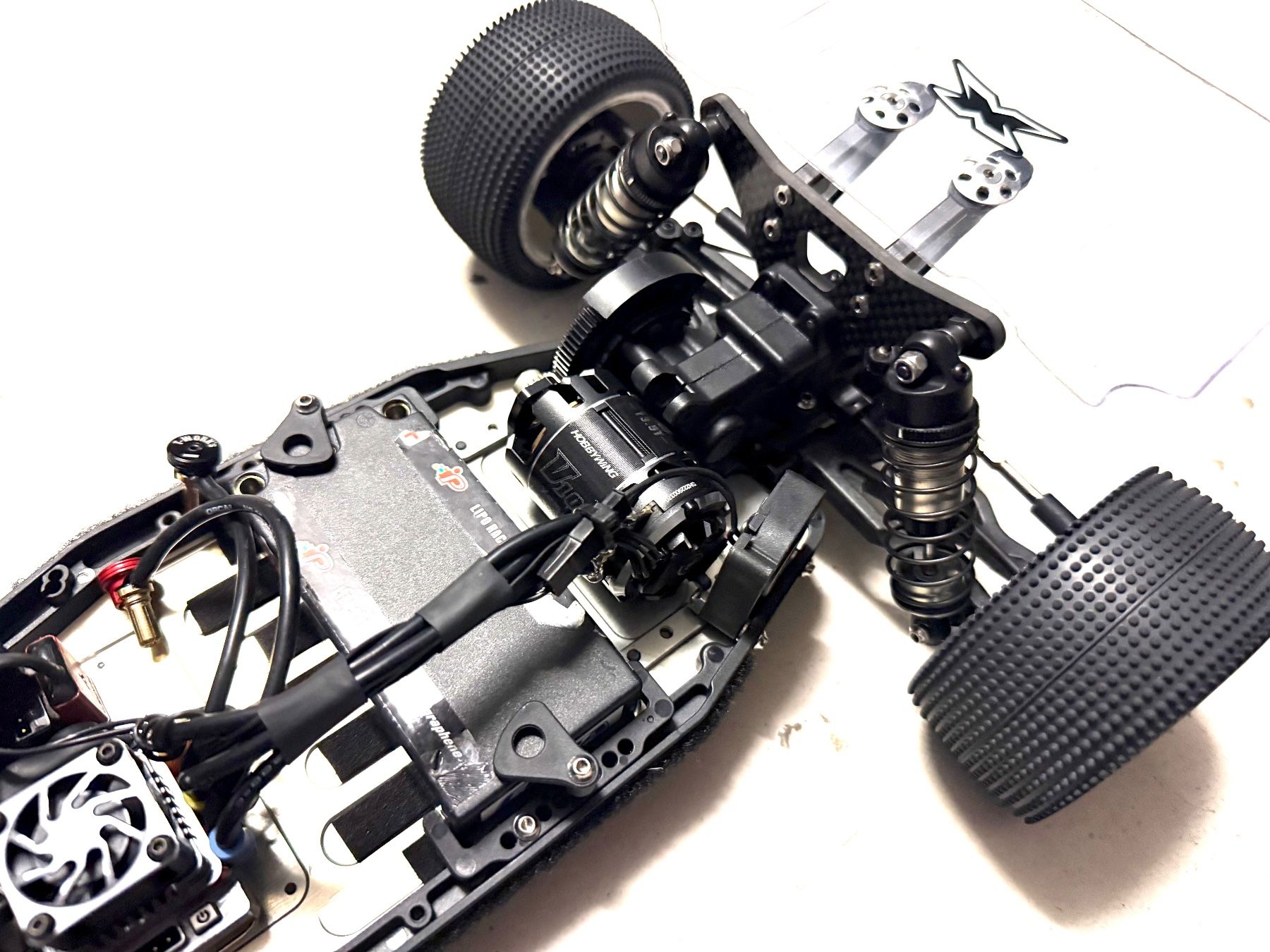 XRay Modellismo RC: XRAY XB2 2025 ÉDITION CARPET – Usato da Yverdon-les-Bains venduto da Fijo-rc 3