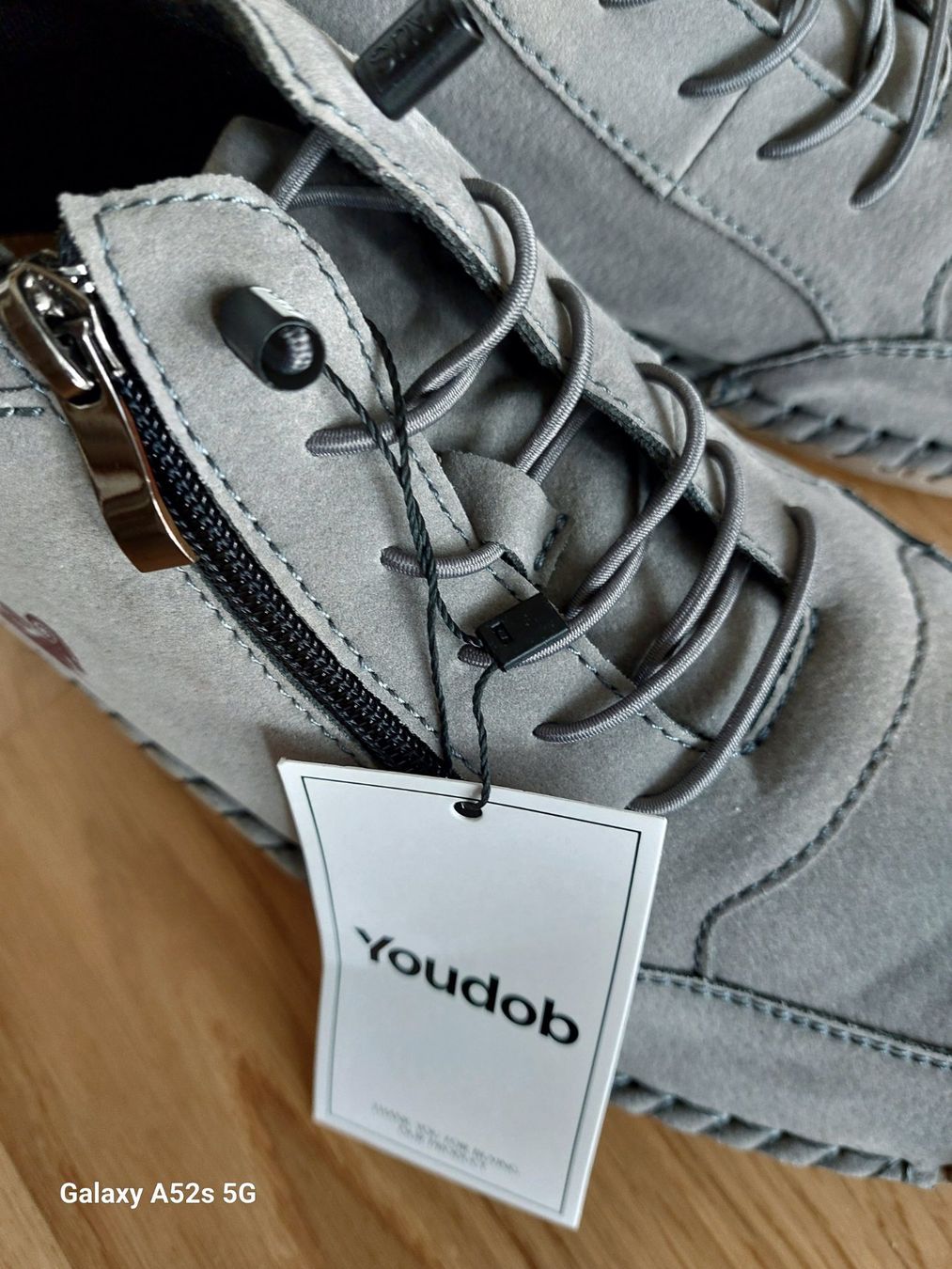 Scarpe da donna: Neue Damen-Sneaker – Nuovo e nell'imballaggio originale da Bellach venduto da bri_m8rs 1
