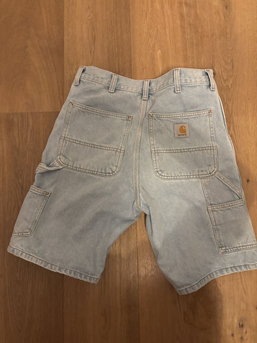 Carhartt Jeans: Carhartt Jorts Baggy – Nuovo (secondo la descrizione) da Zürich venduto da sop_tq8x