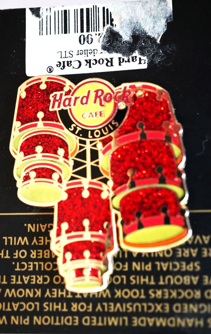 Hard Rock Cafe Placchette & Badge: Pin Hard Rock Cafe  ST.LOUIS – Usato da Worb venduto da worb01 1