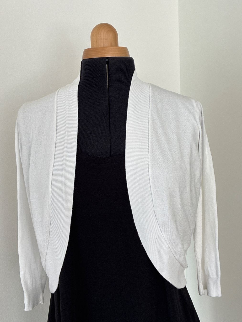 Bolero: Schicker Bolero von More & More Gr 40 – Usato da Davos Platz venduto da nanigl