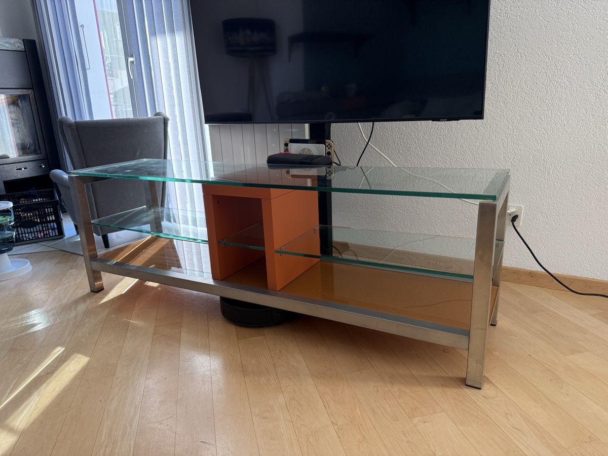 Mobili TV: Fernsehmöbel – Usato da Riken AG venduto da UlrichR 1