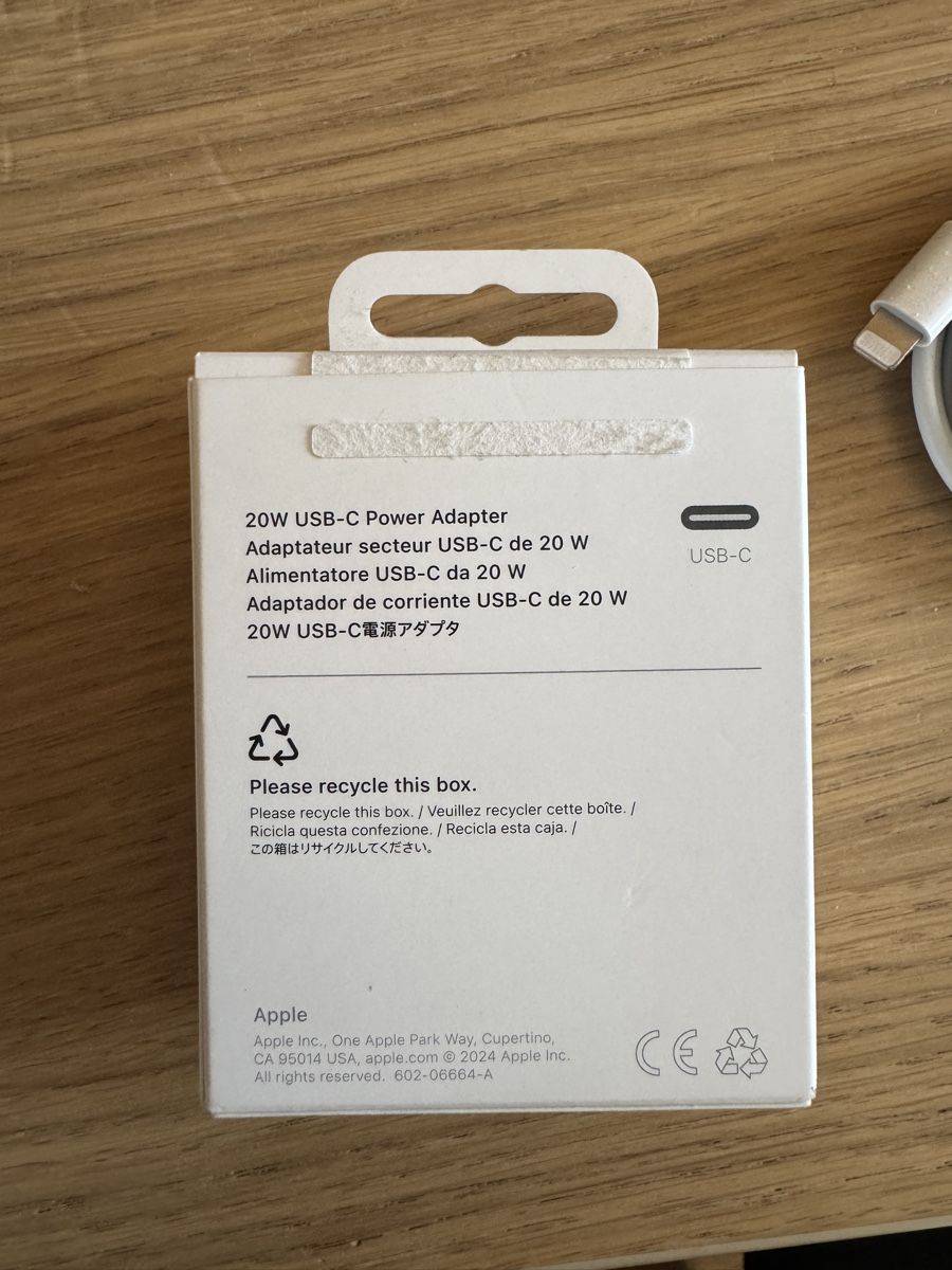 Apple Lecteurs & Adaptateurs: Apple US-Steckertyp (Typ A) inkl. Kabel – Neuf (Voir description) à Oberarth par ben_8gn2 1