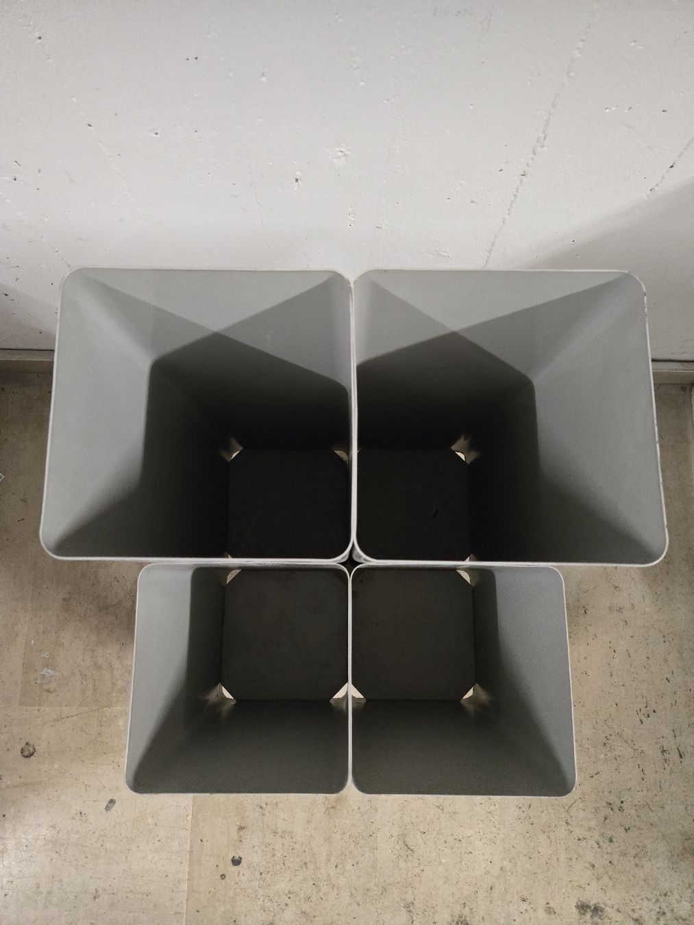 Korpus: Bacs rangement NEOLT gris roulants   – Gebraucht aus Genève von xso_dm5n 2
