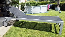 Sehr schöne, praktische Sonnenliege