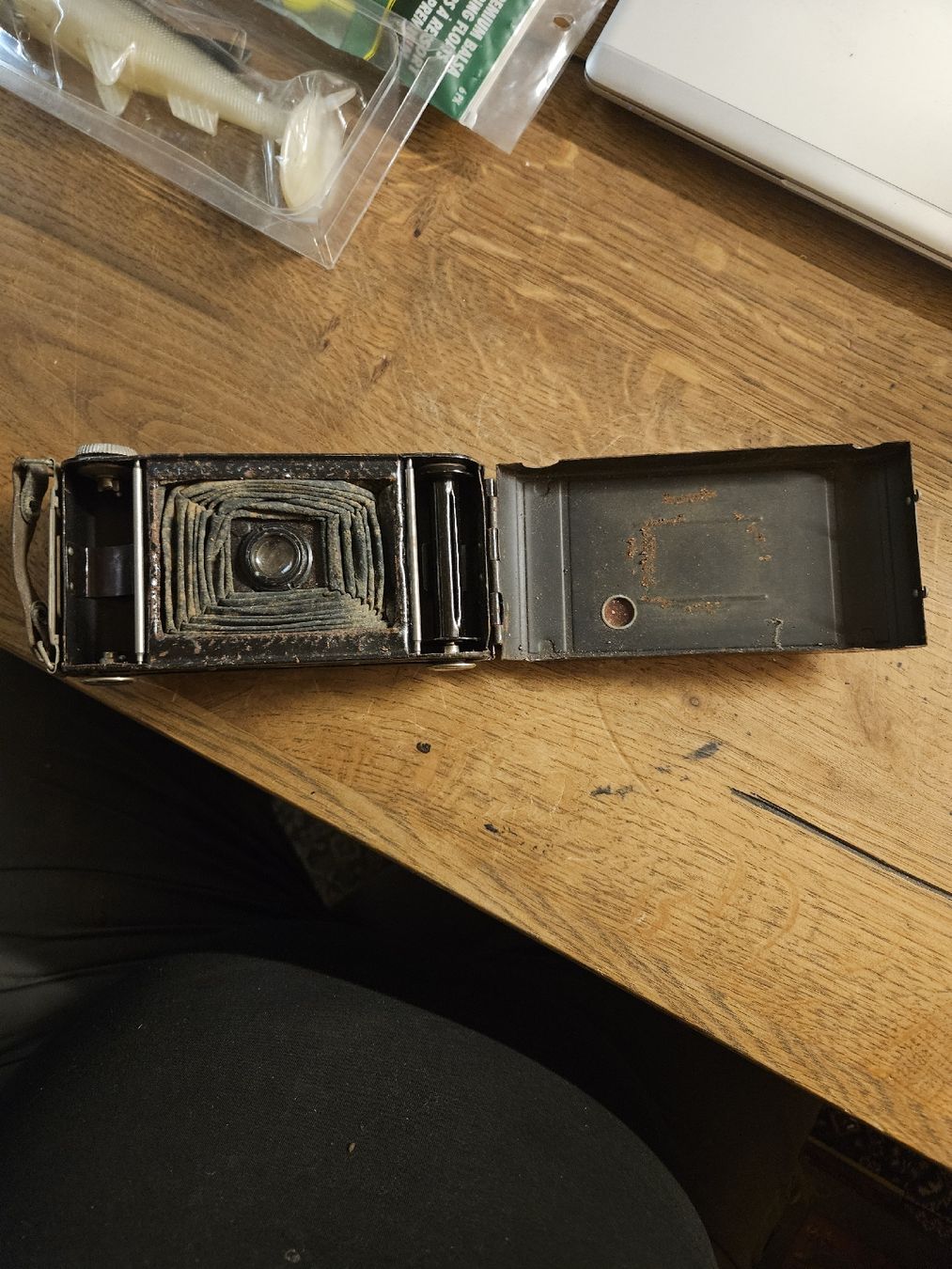 Fotocamera: Antike Kamera (T2) – Usato da Rorschach venduto da TimelessTrading 3