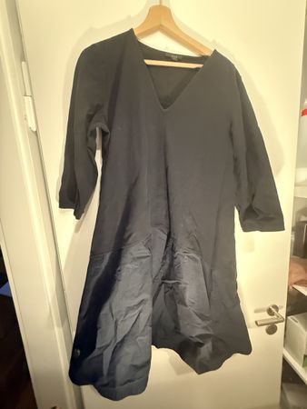 COS Kleid Schwarz Gr L im A-Linien Style, 3/4 Ärmel. Top!