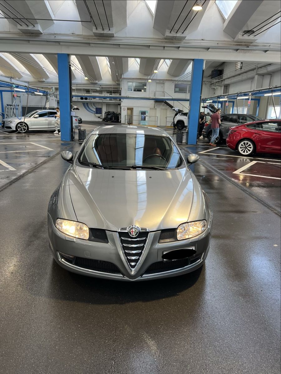 Alfa Romeo Autos: Alfa Romeo GT 1.9 JTD – D'occasion à Chur par Gio7013