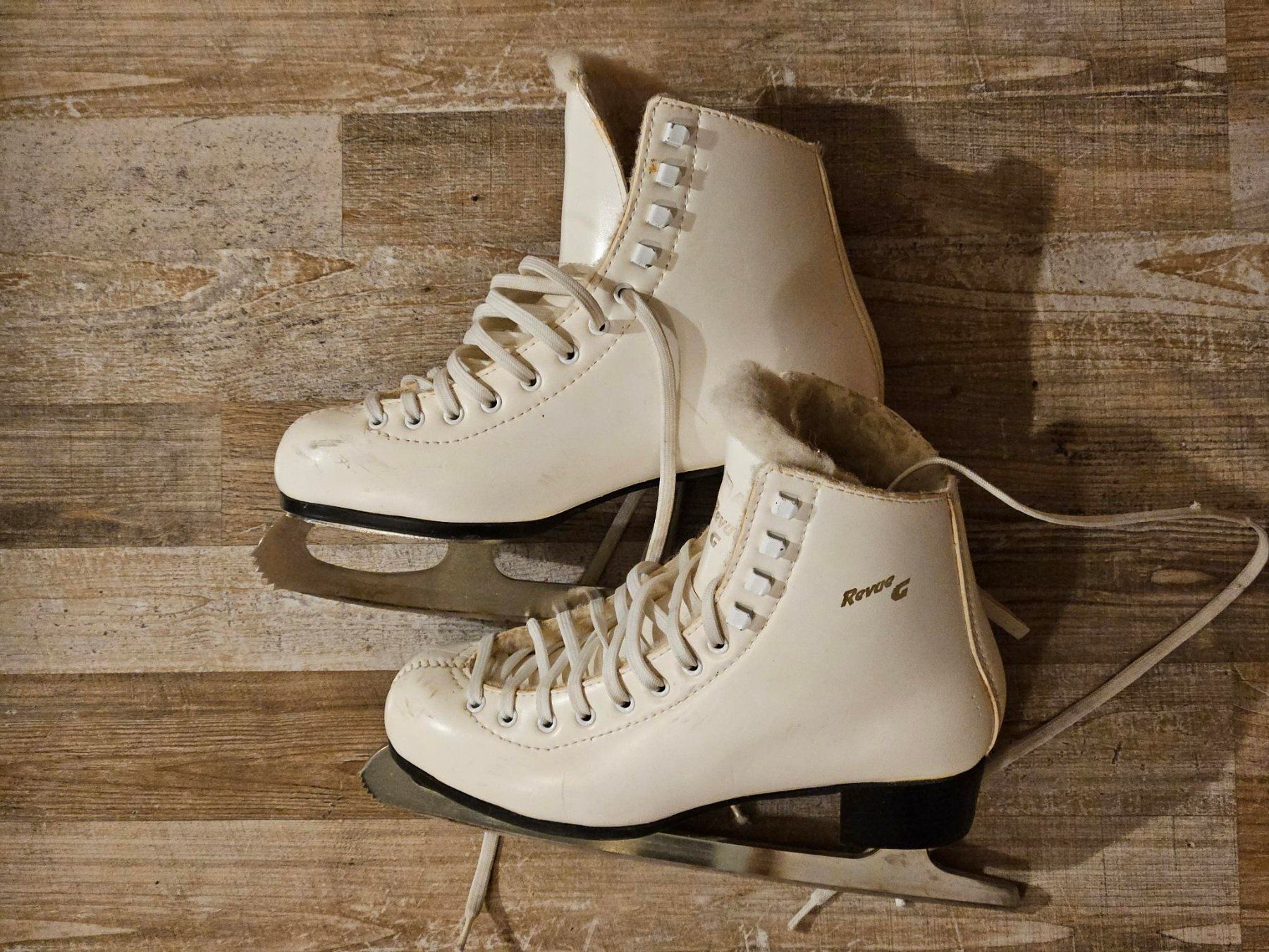 Graf Pattini da ghiaccio: Schlittschuhe Graf Revue Gr. 38 – Usato da Davos Monstein venduto da Loiseleurea