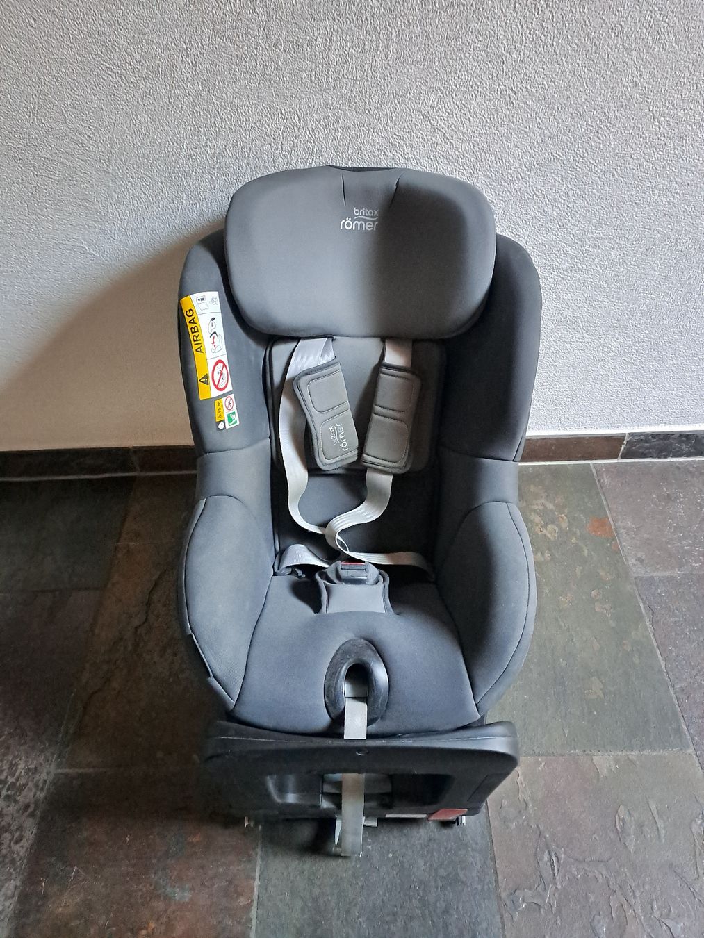 Britax Römer Seggiolini per auto: Britax Römer DUALFIX M i-SIZE, Storm Grey – Usato da Felsberg venduto da cavan7000