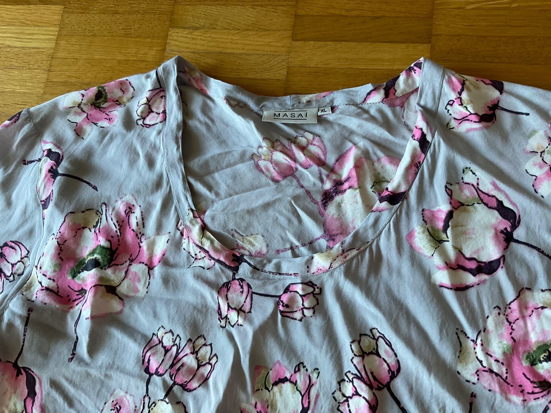 Tuniche: Masai Tunika Blumenmuster XL – Usato da Weiningen ZH venduto da moon-55 1