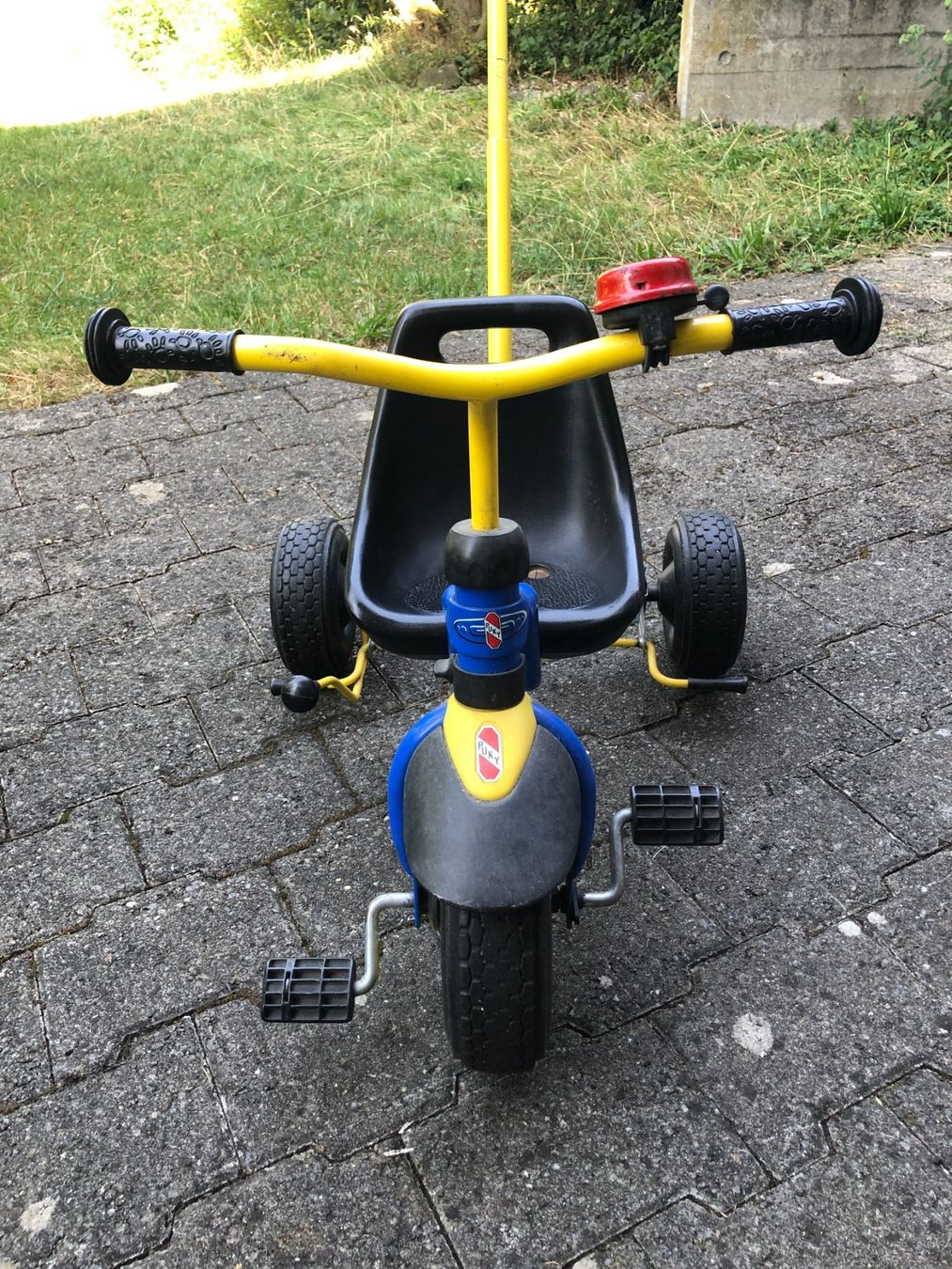 Véhicules pour enfants: Dreirad Puky mit "Stoss"-Stange – D'occasion à Weiningen ZH par dbuchi