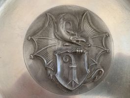 Basilisk-Drachen-Zinnteller / Basler Zinn-Kunst