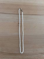 Echte Perlenkette mit Goldverschluss (45 cm)