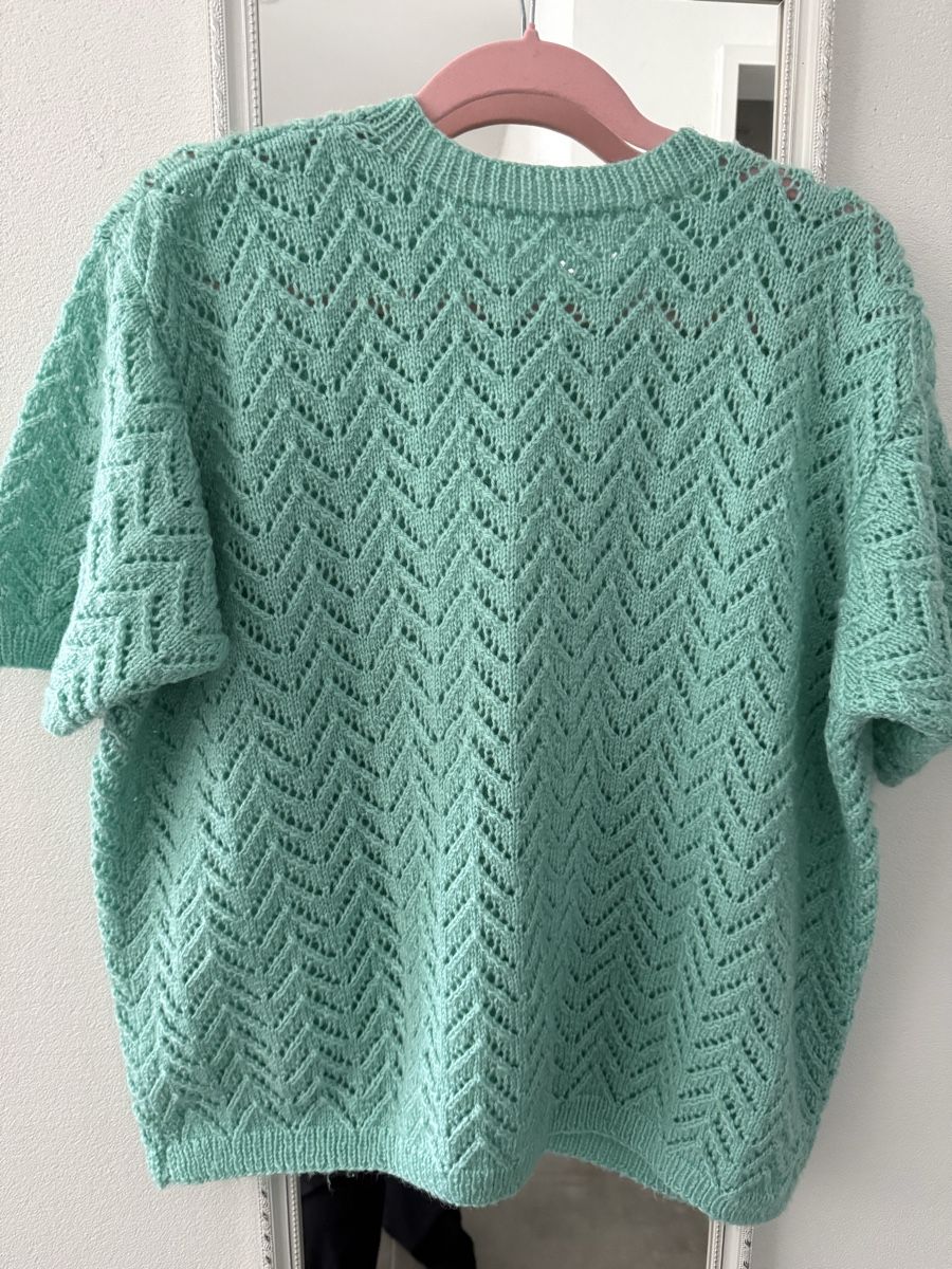 Giacche: Strickjacke Grösse 50/52 Brustumfang 130cm. – Usato da Pfeffikon LU venduto da pepino17 1