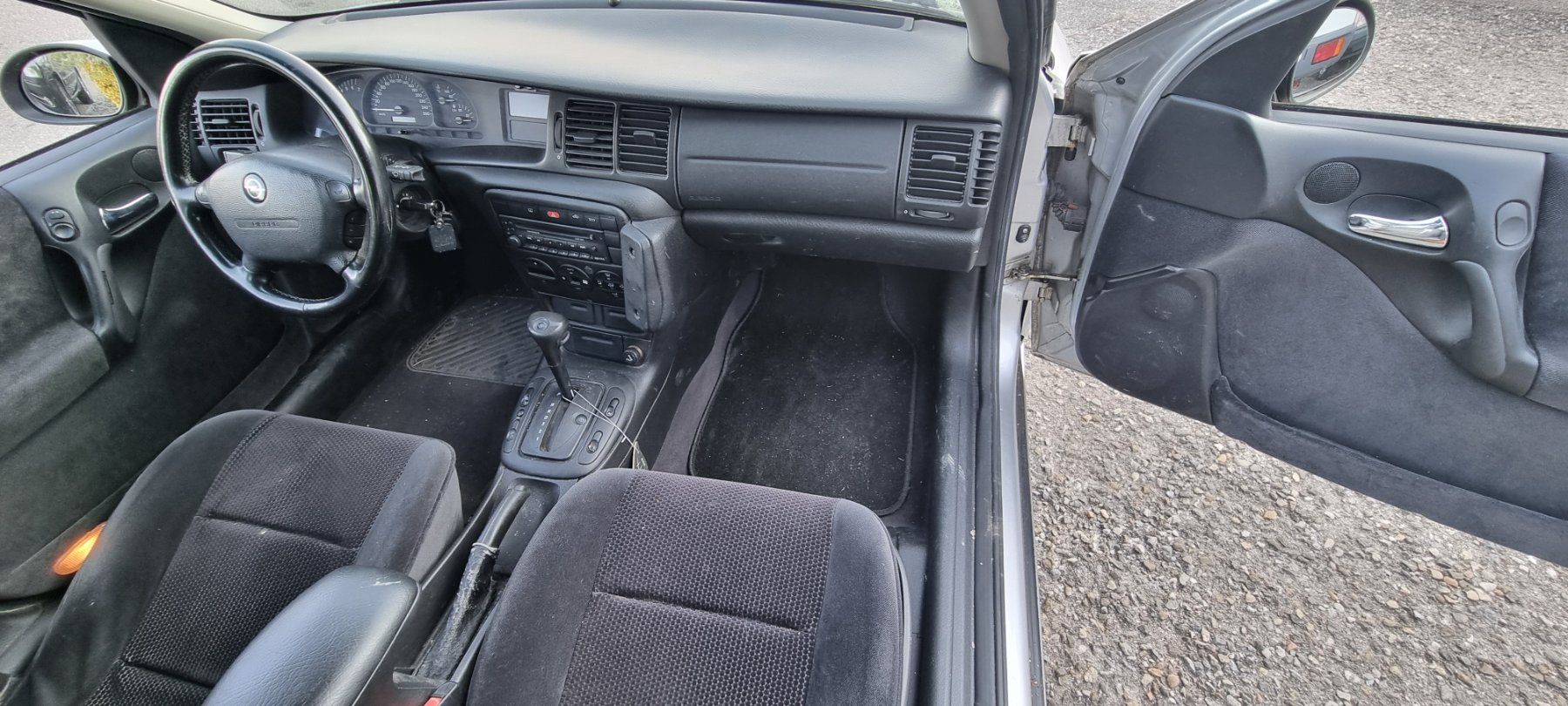Opel Automobili: Opel Vectra Caravan 2.2l Automat – Difettoso da Safnern venduto da 1EJR8 7