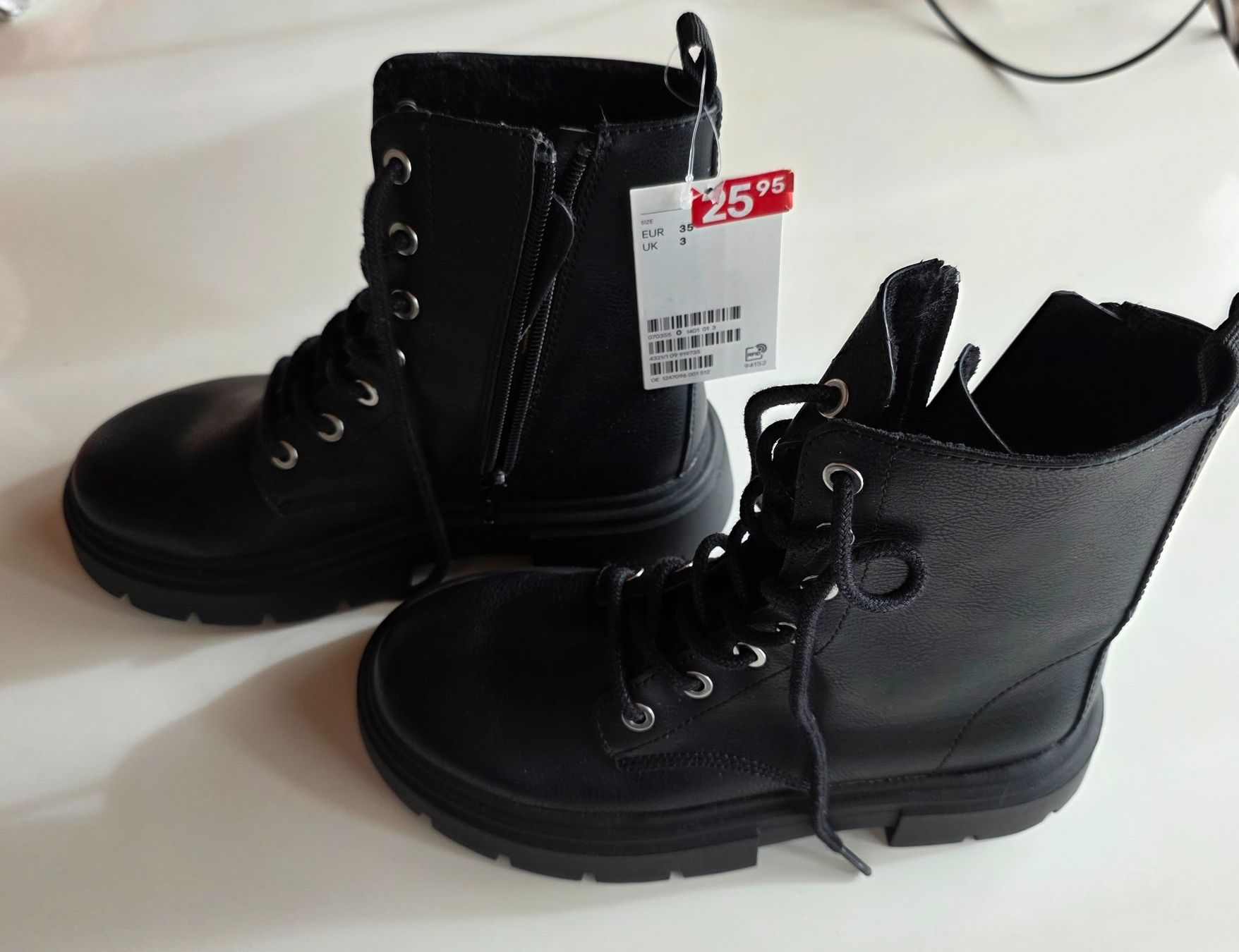 H&M Scarpe per ragazze: Bottes H&M neuves, pointure 35 – Nuovo (secondo la descrizione) da Biel/Bienne venduto da Djdreamx 1