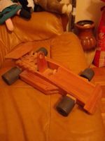 1 Automobile en bois fait main