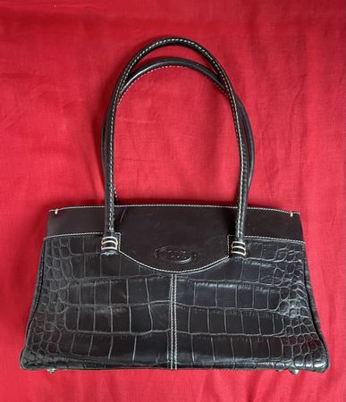 Tod's Handtasche aus Leder mit Kroko-Optik – Zeitlos!