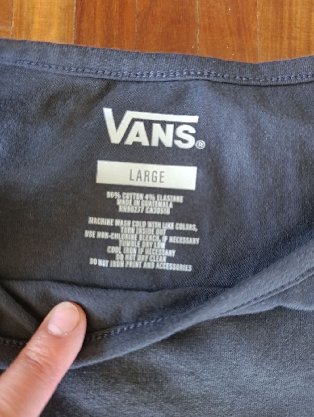 Vans Tops: Vans Crop Top Grau Gr. L – D'occasion à Baar par L.isa28 2