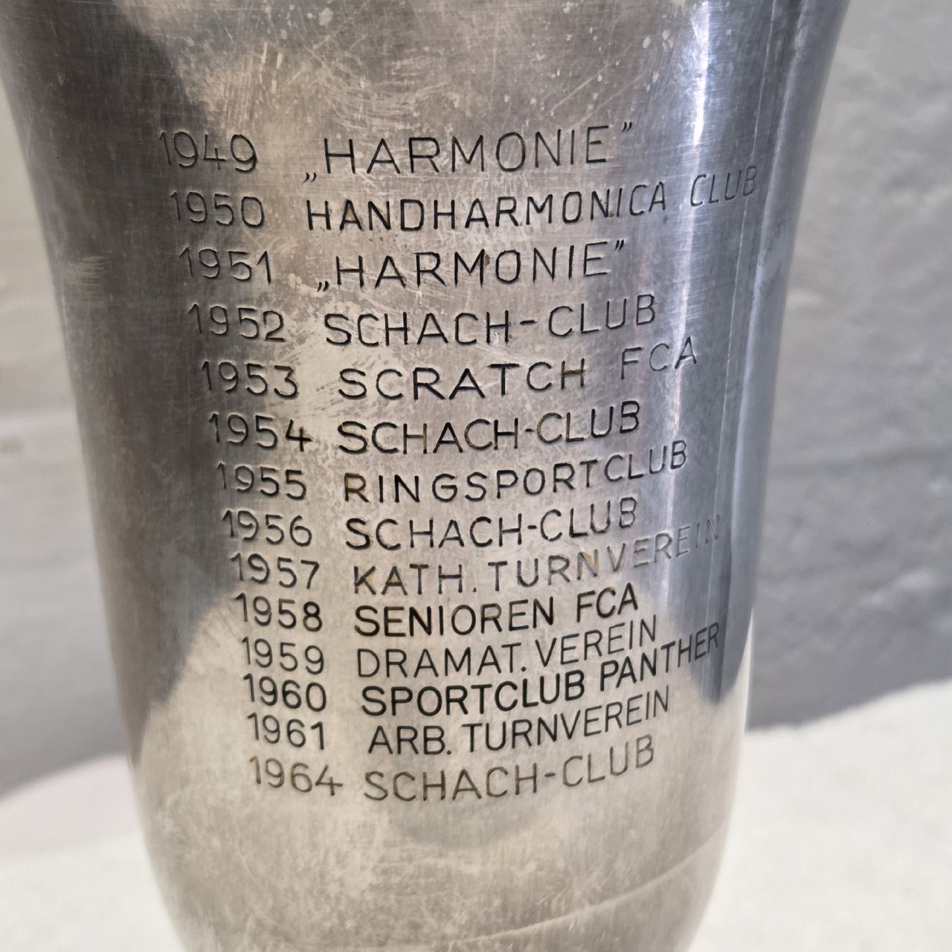 Autres collections & raretés: Versilberter Messingpokal, Vintage – D'occasion à Stans par Ducati16 8