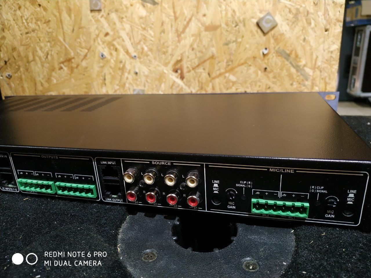 Console di mixaggio: DBX Zone PRO 641 + ZC1 + ZC3 - Digital Processor – Usato da Koppigen venduto da connect1 3