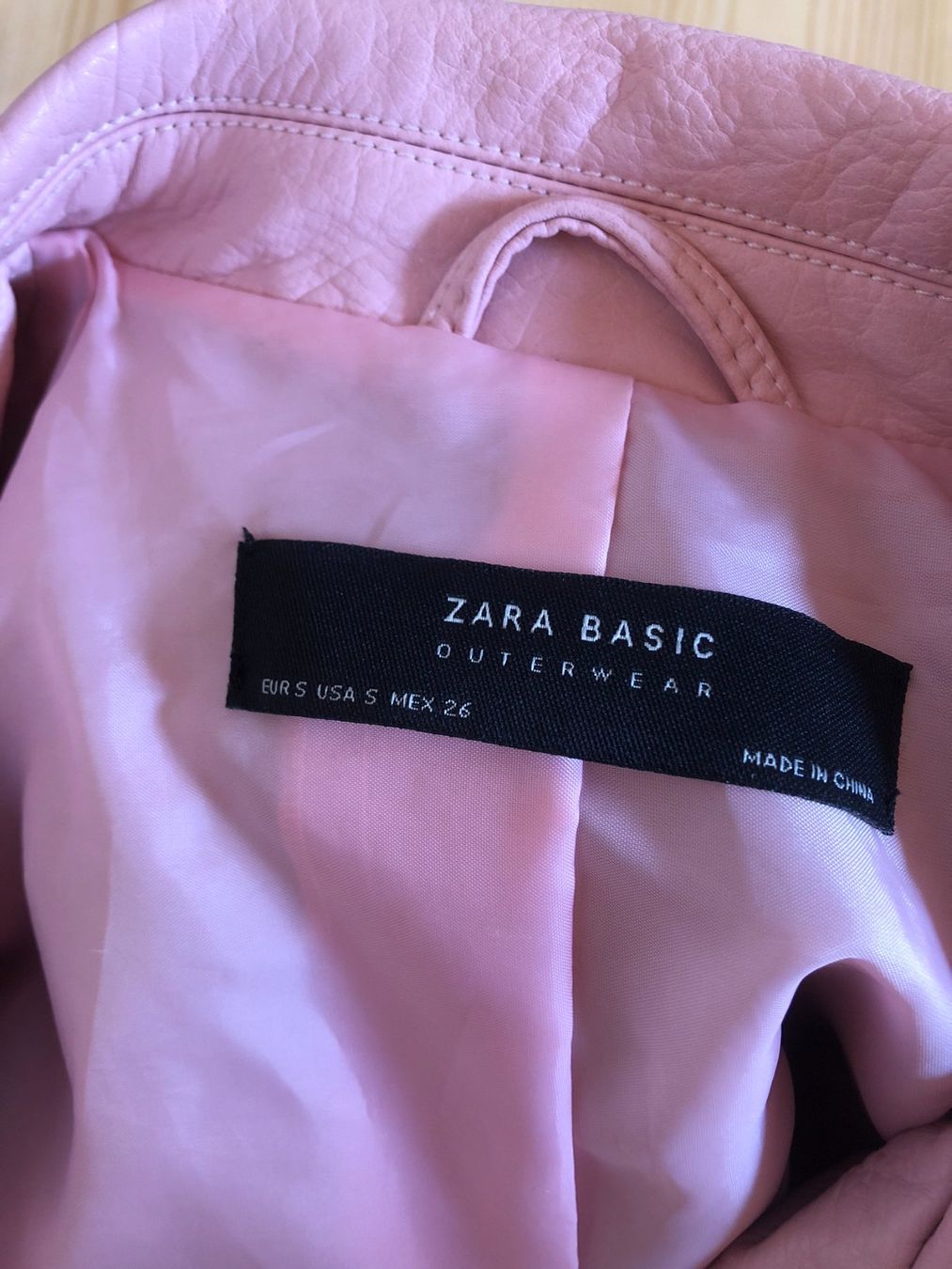 Giacche: Veste en cuir rose – Usato da Bulle venduto da sop_ct6x 1