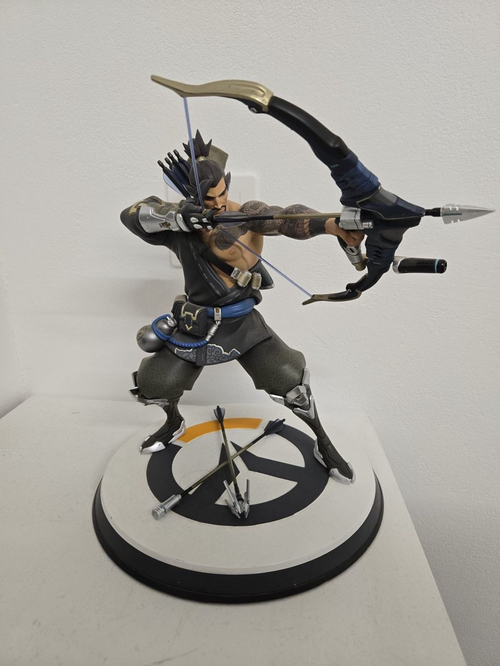 Figurines: Zu Verkaufen Overwatch Hanzo – D'occasion à Niederönz par nydi65 1