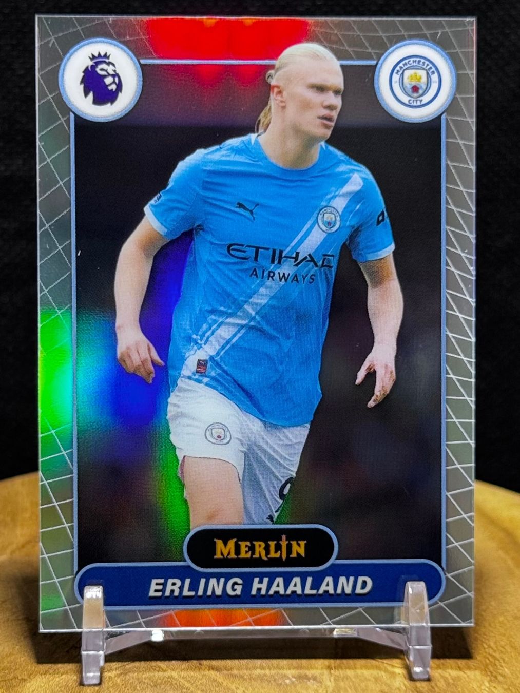 Topps Carte collezionabili: 2025-26 Topps Merlin EPL Erling Haaland Refractor – Usato da Reconvilier venduto da Cardito
