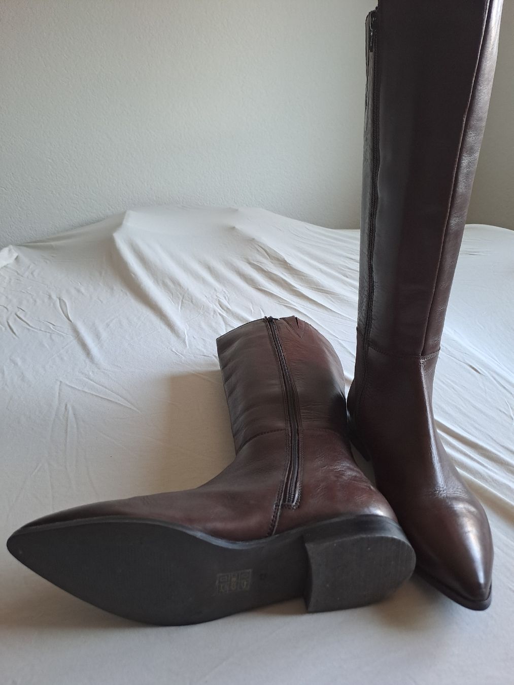 Lazamani Scarpe da donna: Bottes en cuir véritable, marron taille 42 – Usato da Gryon venduto da rod_9kpn 1
