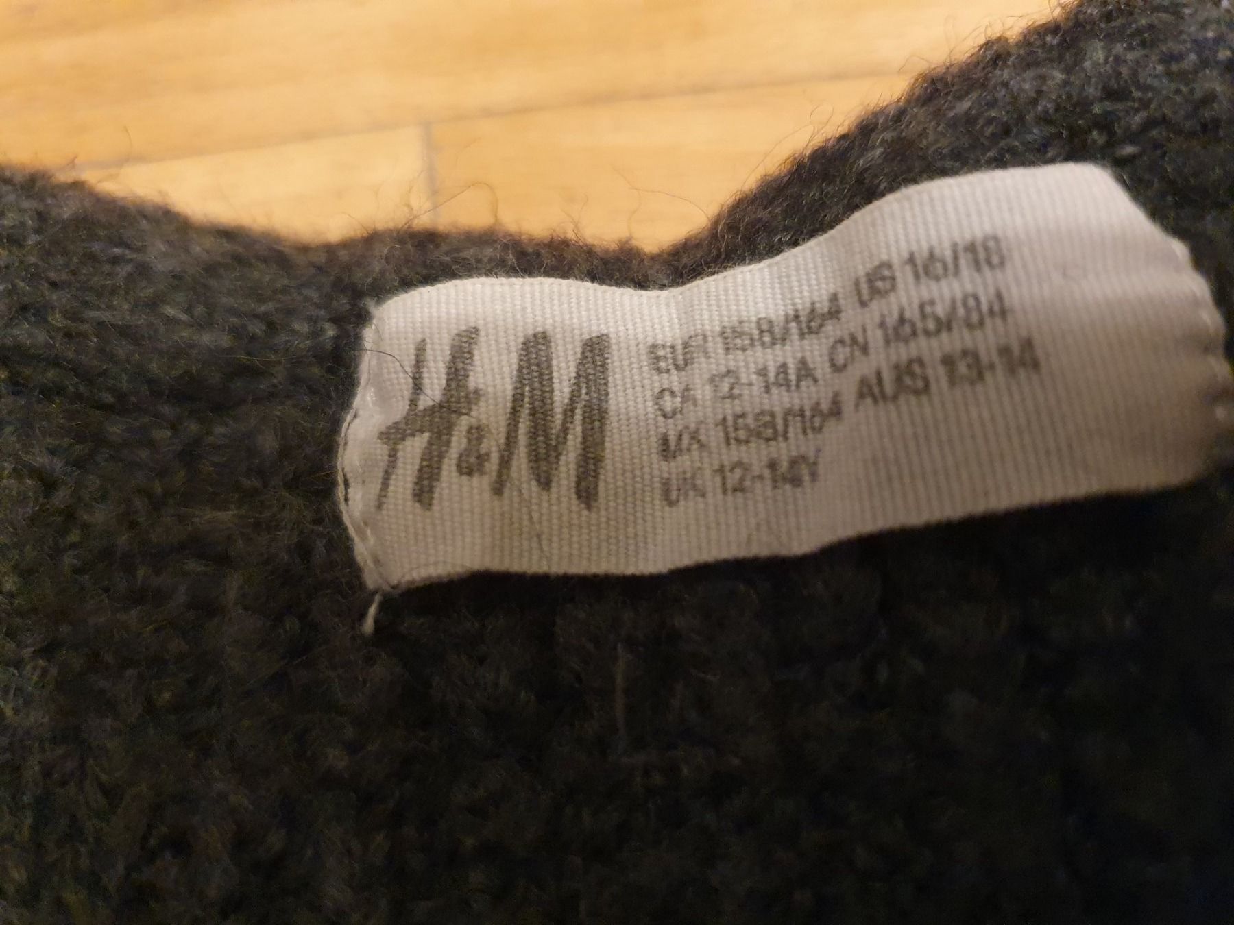 H&M Maglioni & Felpe: Pullover für Mädchen H&M Gr. 158/164 – Usato da Kloten venduto da Hektor44 1