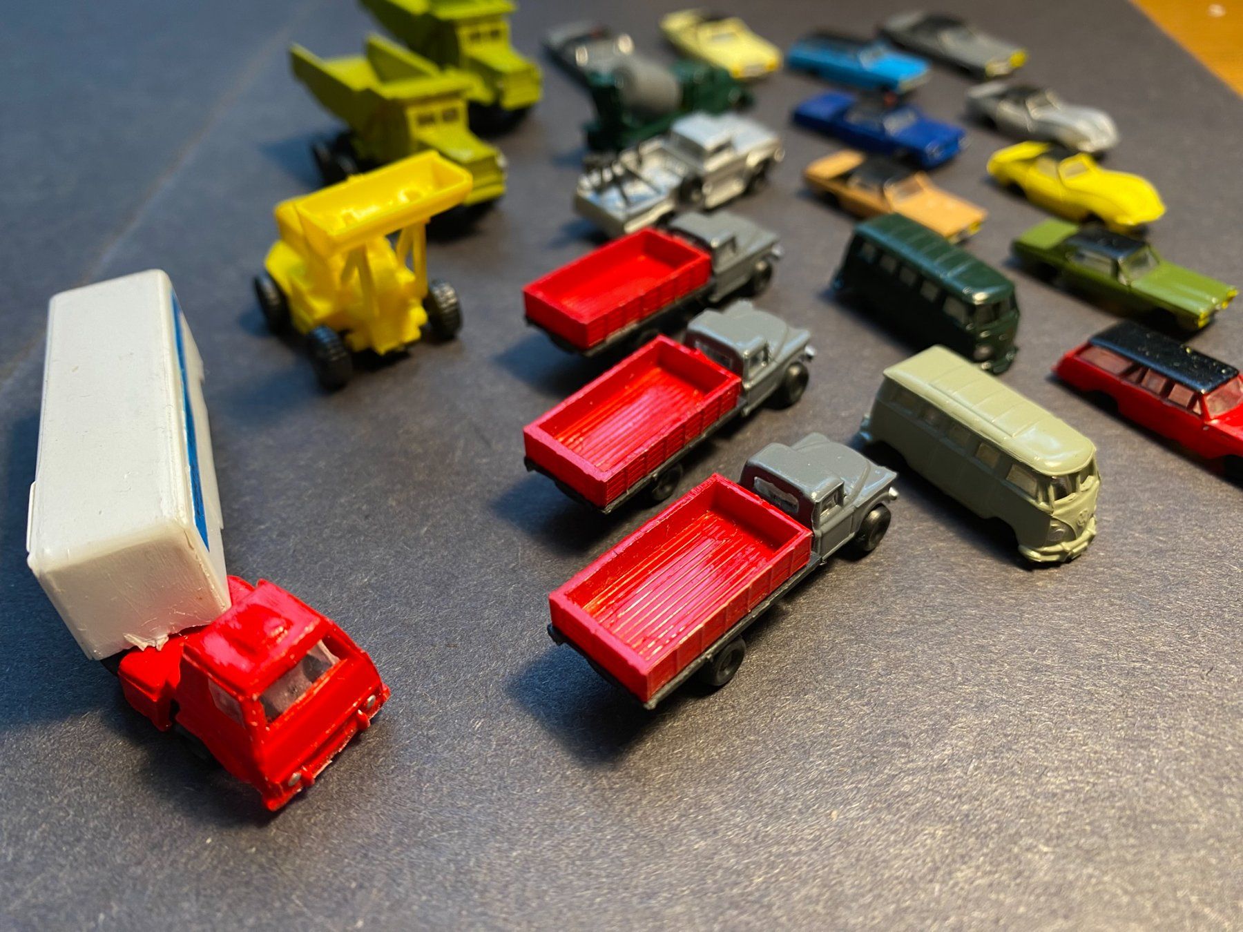 Modellini di ferrovie: Bachmann Spur N Autos und Lastwagen – Usato da Spiez venduto da Mlandcruiser 8