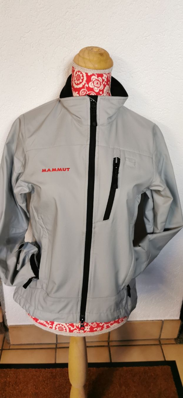Mammut Giacche: MAMMUT Jacke Gr. S – Nuovo (secondo la descrizione) da St. Niklaus VS venduto da Distel60