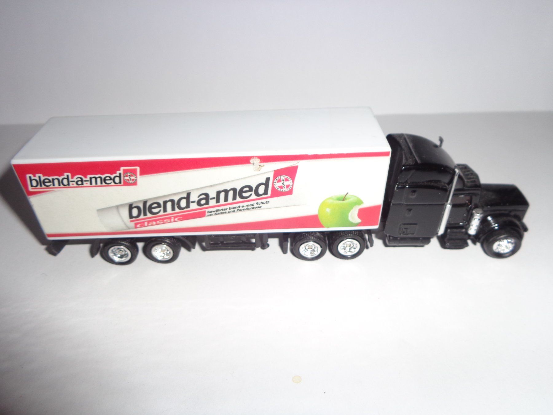 Modellautos: LKW Truck blend-a-med – Gebraucht aus Trübbach von Luftdruck
